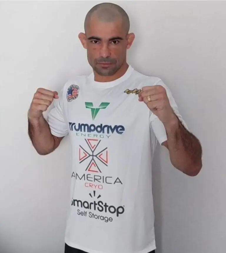 MMA Fighter Victor Dias